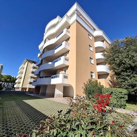 Riomar Apartment Бибионе Екстериор снимка