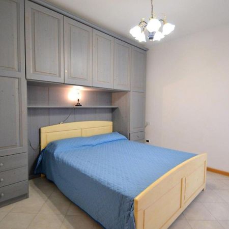 Riomar Apartment Бибионе Екстериор снимка