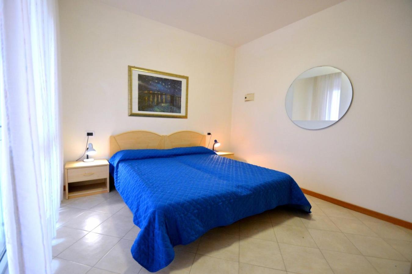 Riomar Apartment Бибионе Екстериор снимка